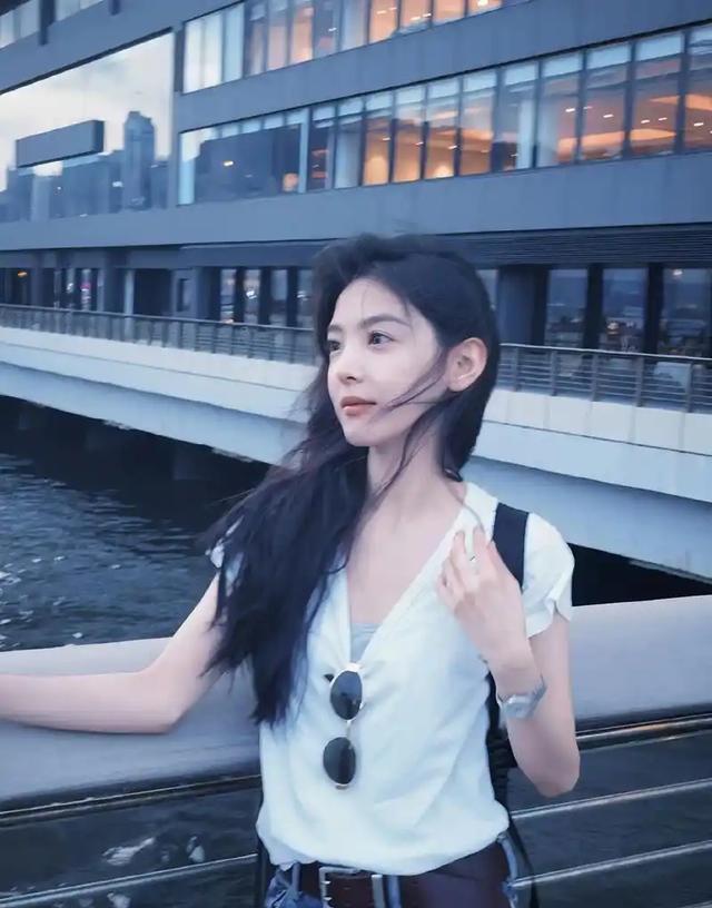 章若楠写真