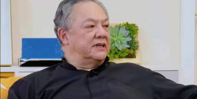 宋妍霏父母甜蜜互动